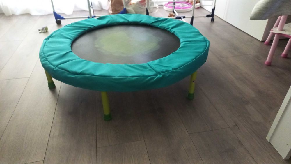 trampoline d interieur ou d exterieur Sports