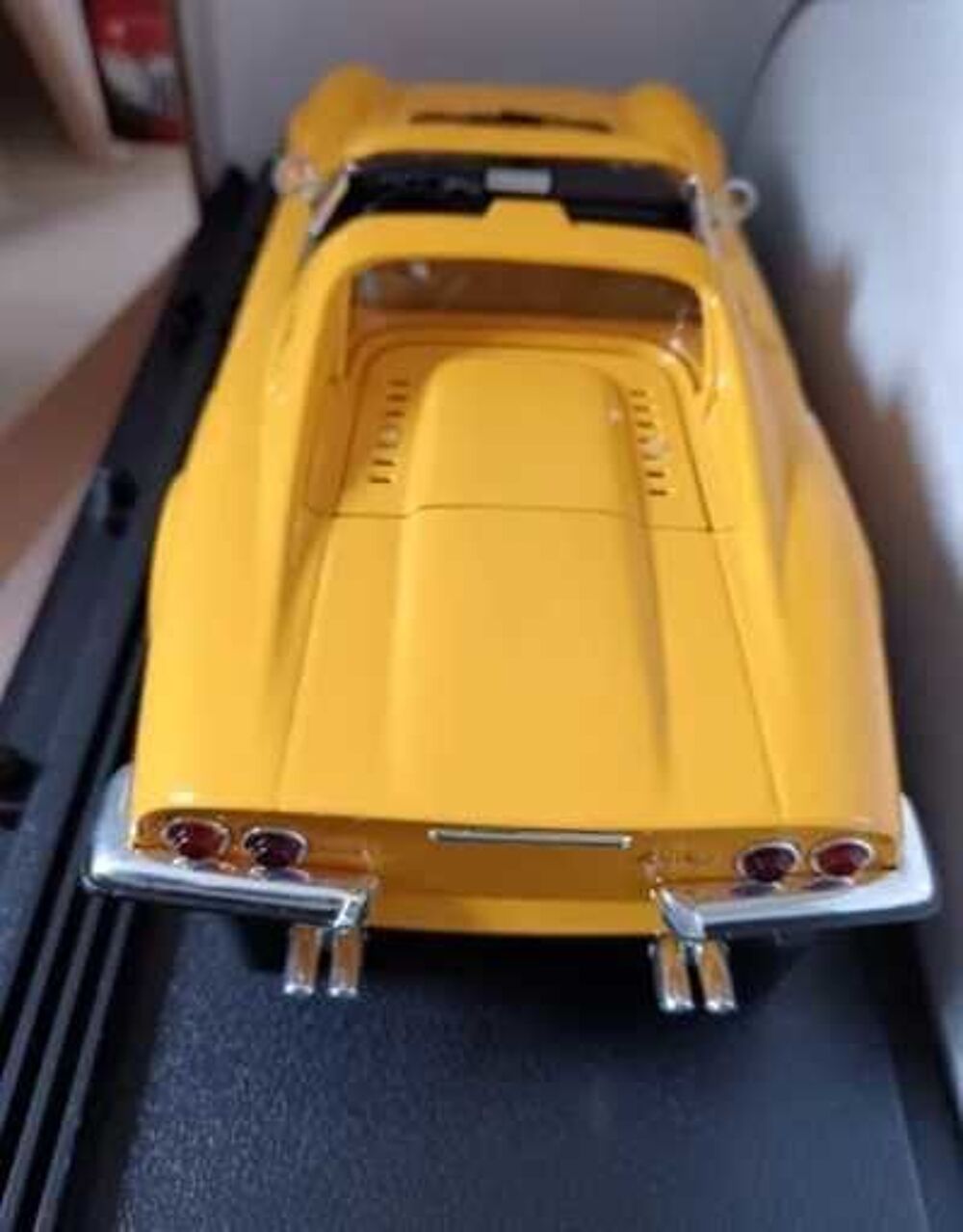 Ferrari 246 Dino GTS 1/18 