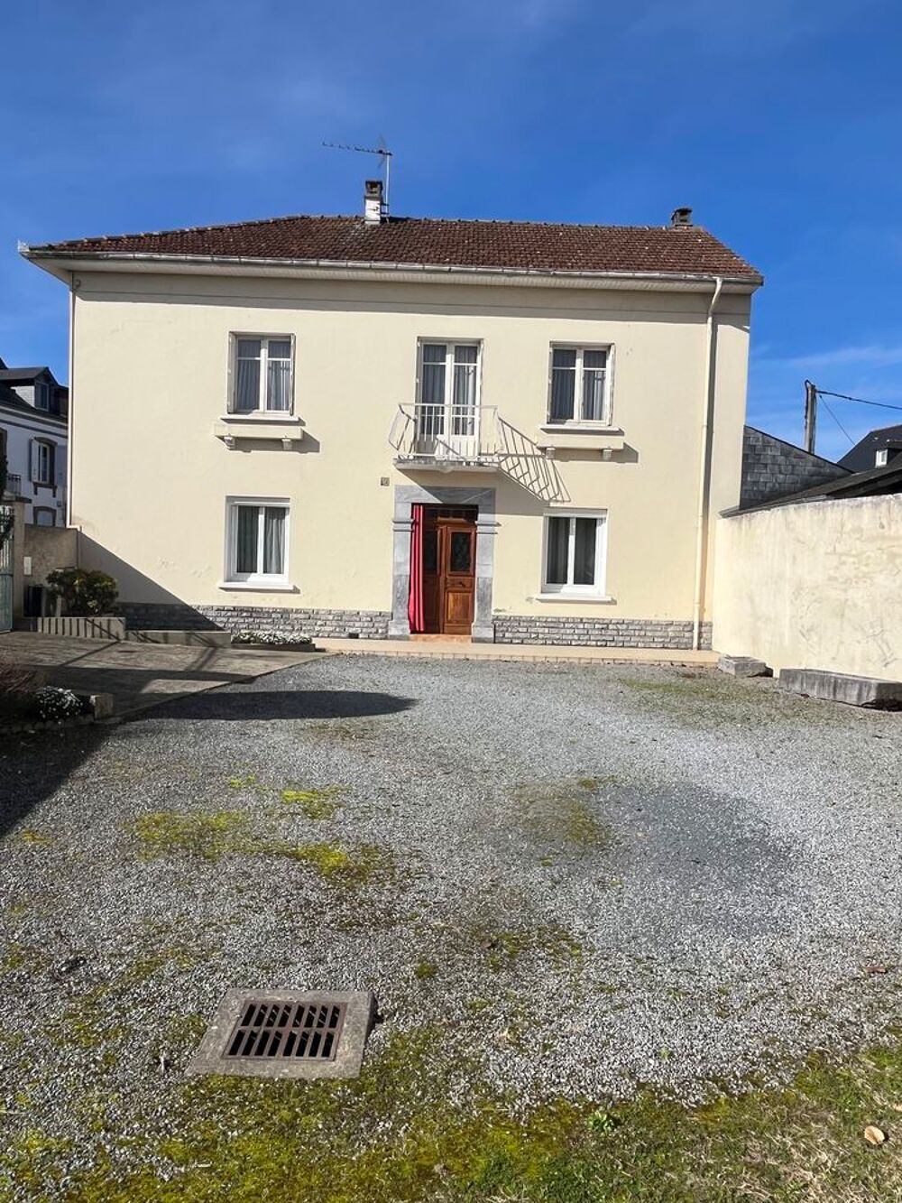 Maison 6 pièces 161 m² · à Juillan · 161 m² · 219 000 €