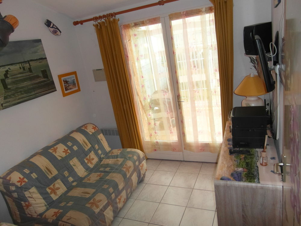   PROMO Maisonnette 4 PERS-CLIM--PISCINE , A 300 m pied plage  Languedoc-Roussillon, Vendres (34350)