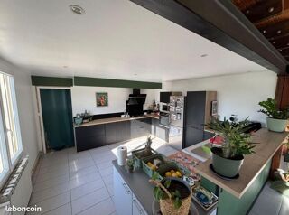  Maison  vendre 5 pices 198 m