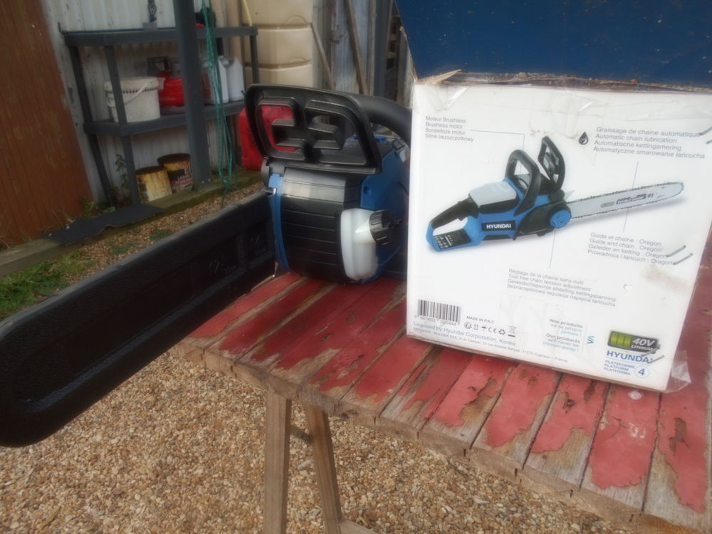 tronconneuse sur batterie 40 volts Bricolage