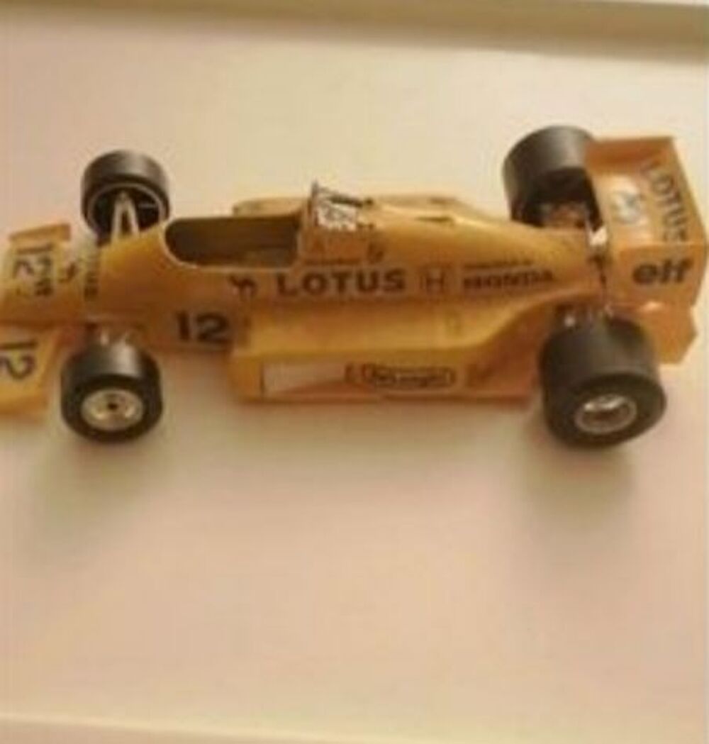 Voiture lotus Jeux / jouets