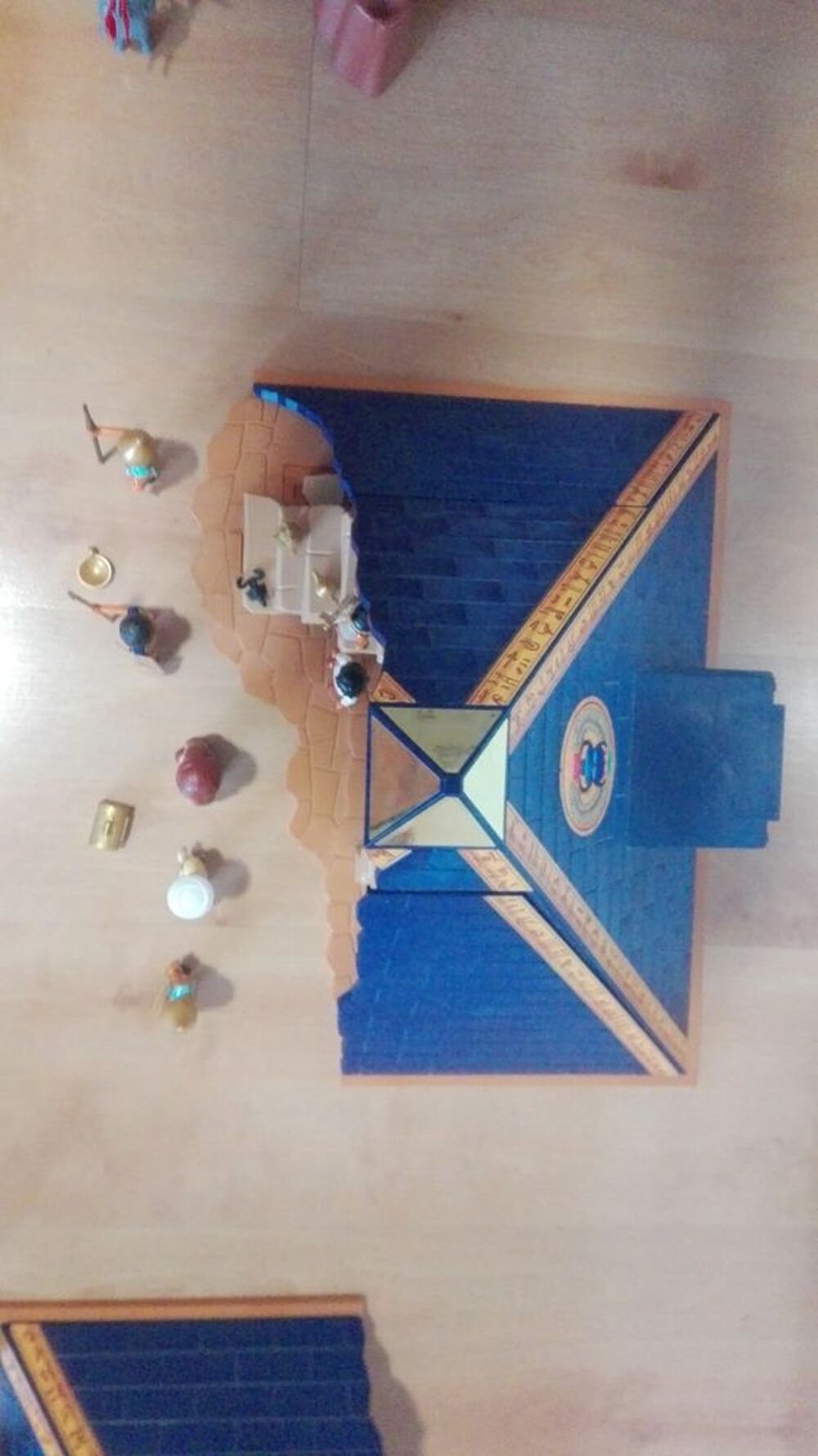Playmobil, la pyramide d'Egypte avec des compl&eacute;ments Jeux / jouets