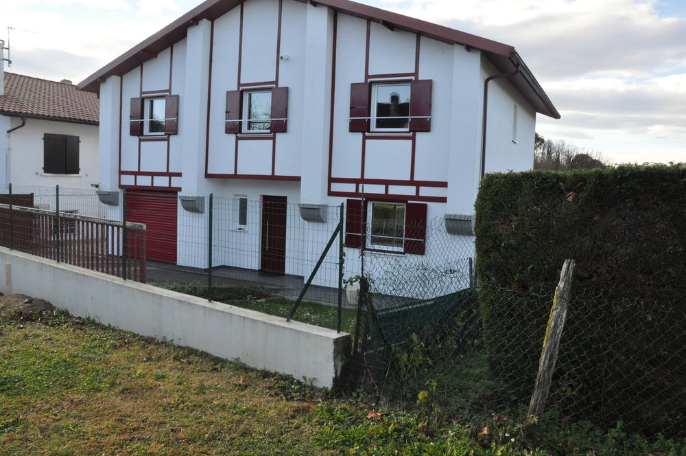 Vente Maison maison type 5 Briscous