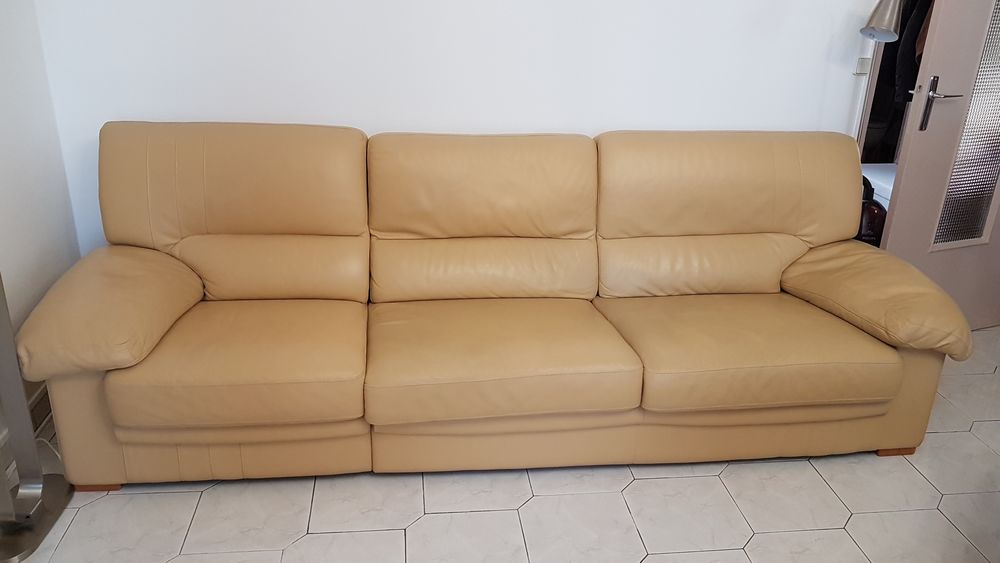 Canap&eacute; en cuir 4 places Meubles