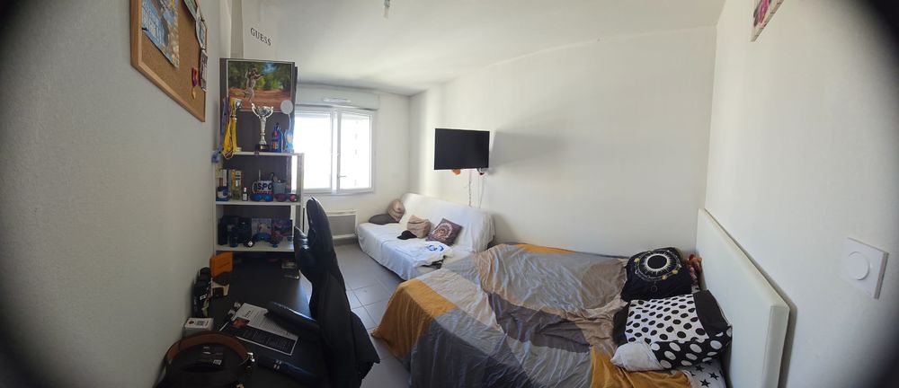 Vente Appartement T4 dernier étageterrasse lumineux et au calme TBE Marseille 3