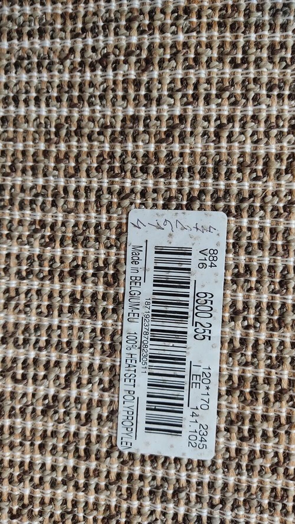 Echange tapis excellent &eacute;tat 1.20 x1.70 , brun et beige
Décoration