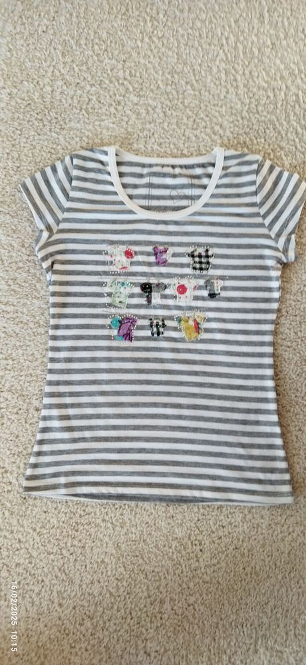Tee-shirts pour femmes
Vêtements