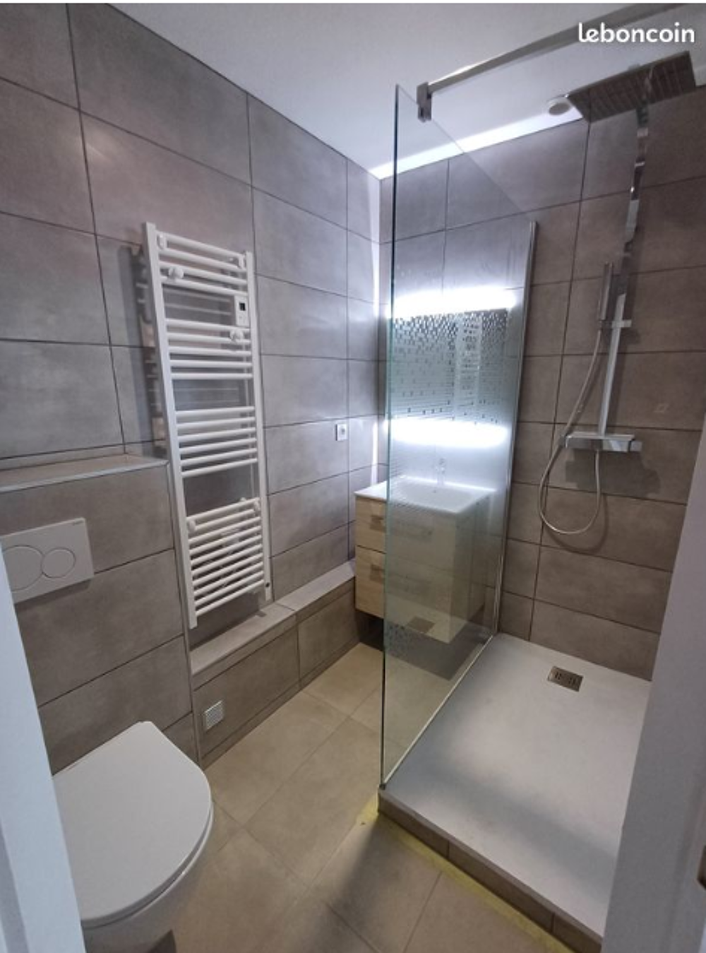 Location Appartement T2 Meuble refait a neuf Centre Pollionnay Pollionnay