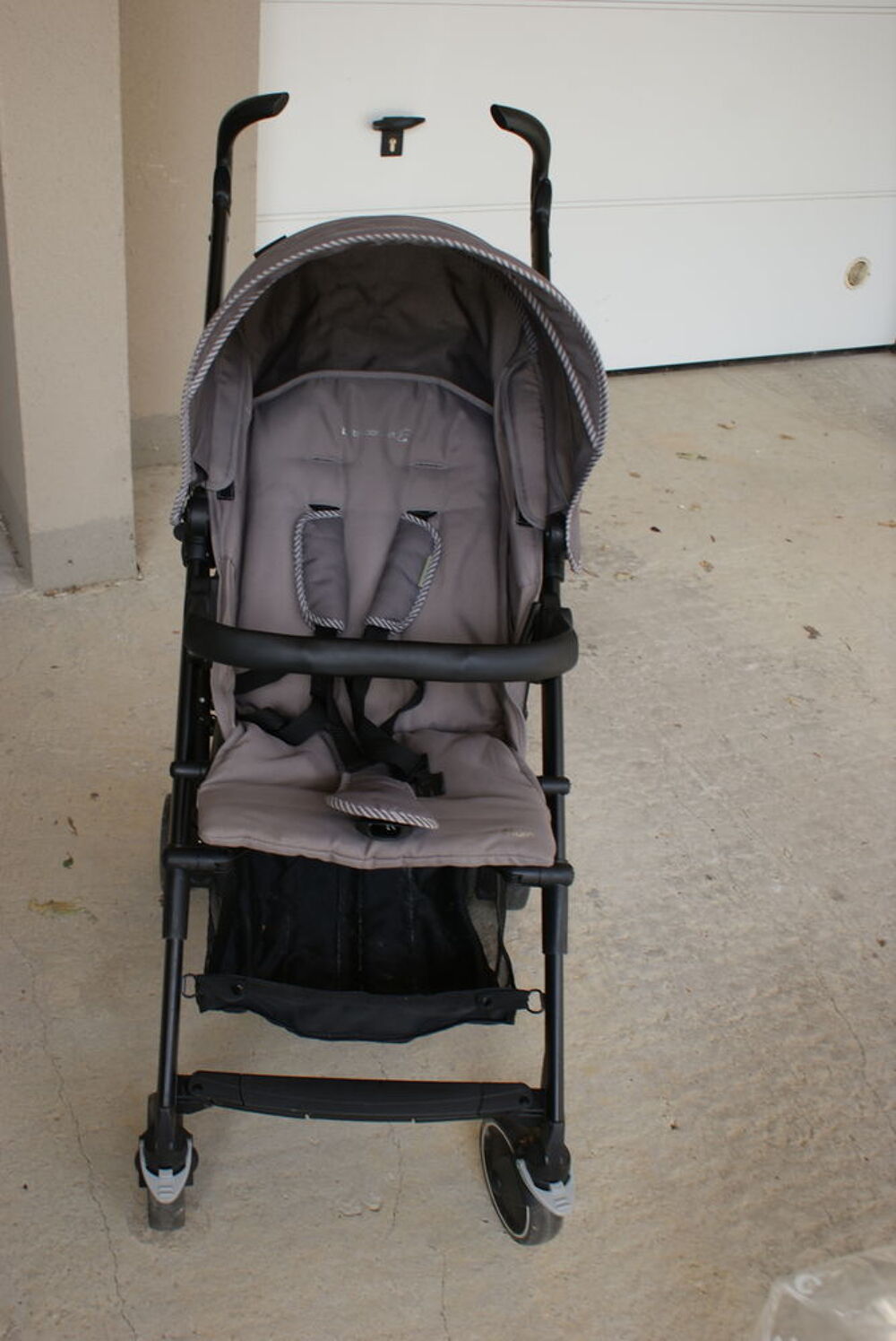 POUSSETTE BEBE Mobilier enfants