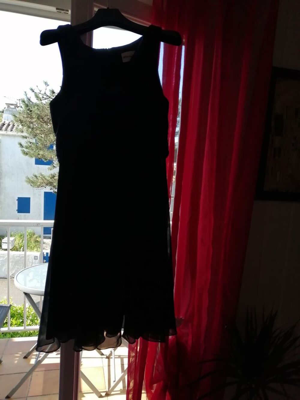 robe de soir&eacute;e couleur bleu marine Vêtements