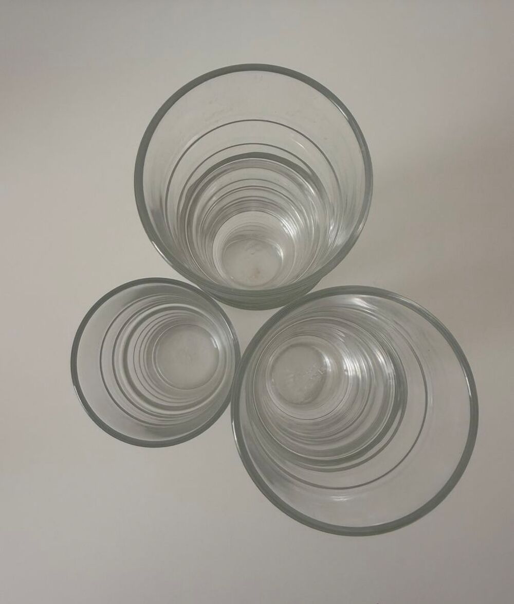 5 verres transparents Cuisine