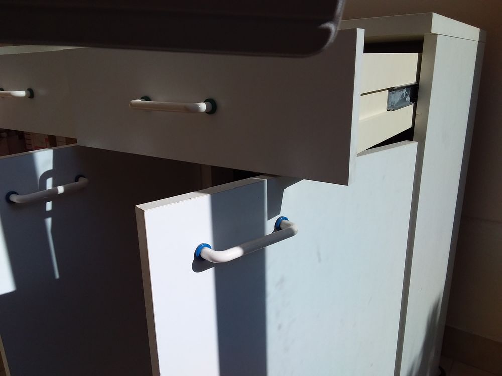 MEUBLE BAS DE CUISINE bois m&eacute;lamin&eacute; BLANC Meubles