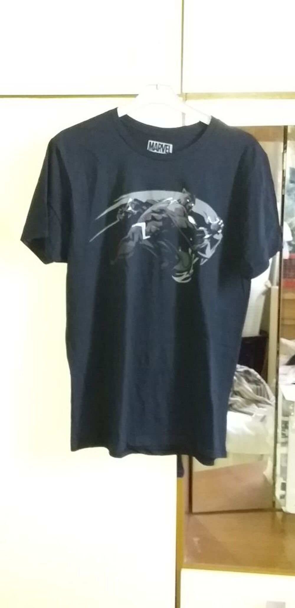 Tee shirt marvel black panthere t44 9€ Vêtements