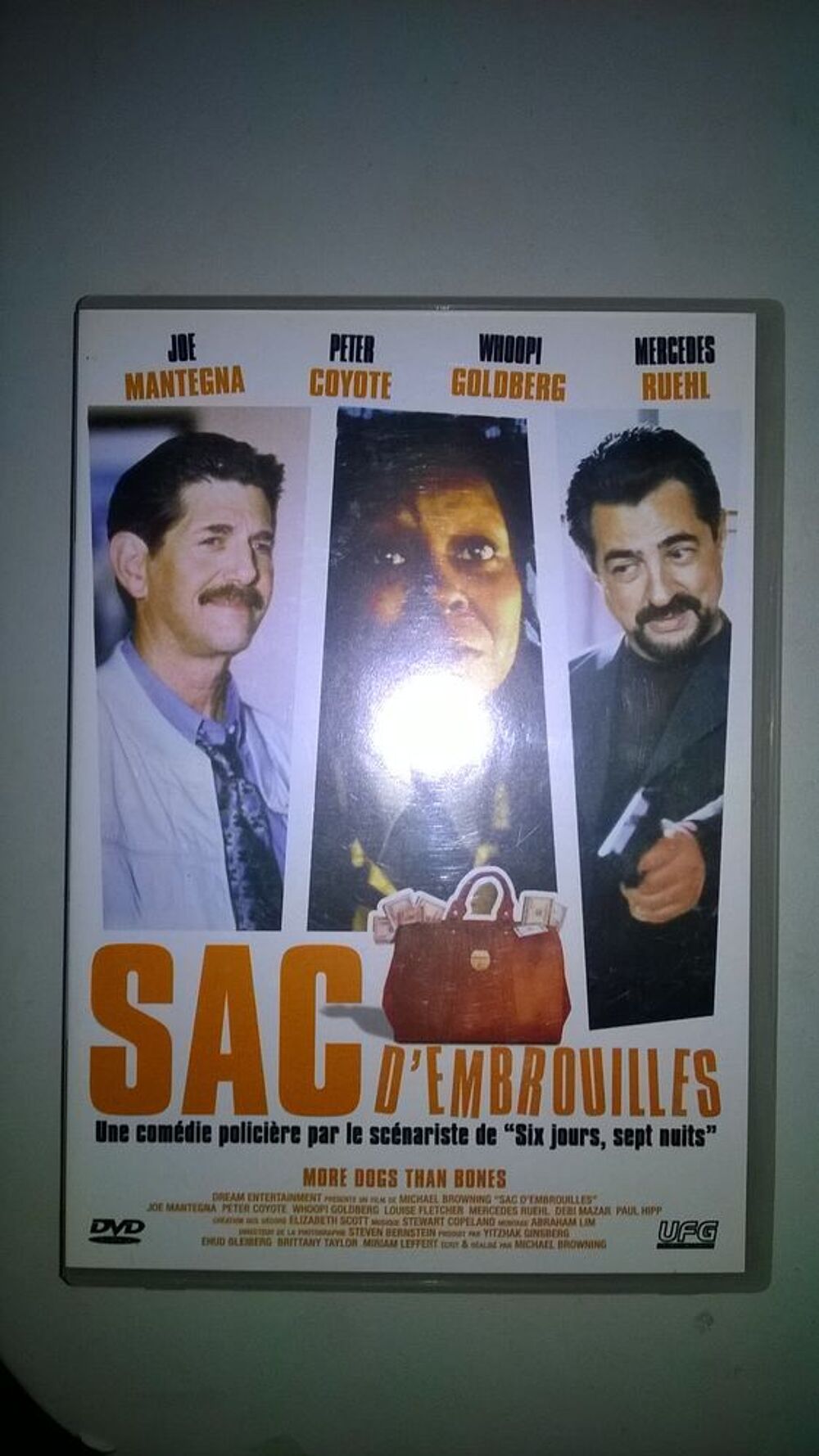 DVD Sac d'embrouilles
Michael Browning
2003 DVD et blu-ray