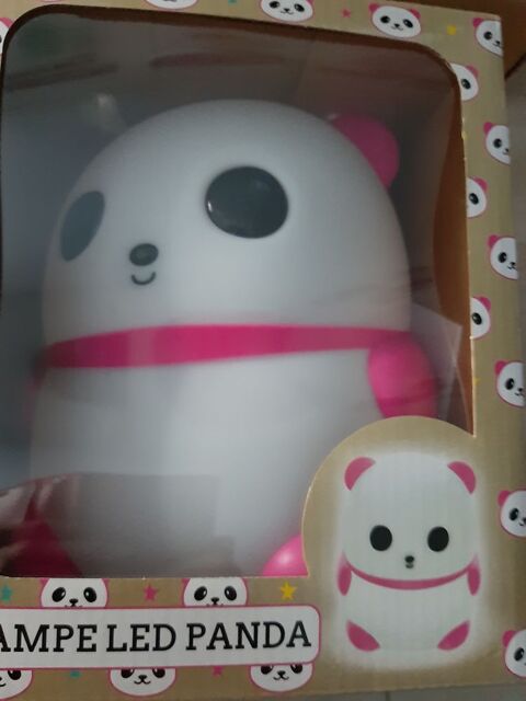 lampe led panda neuve, jamais servie, devait tre offerte  20 Villeurbanne (69)