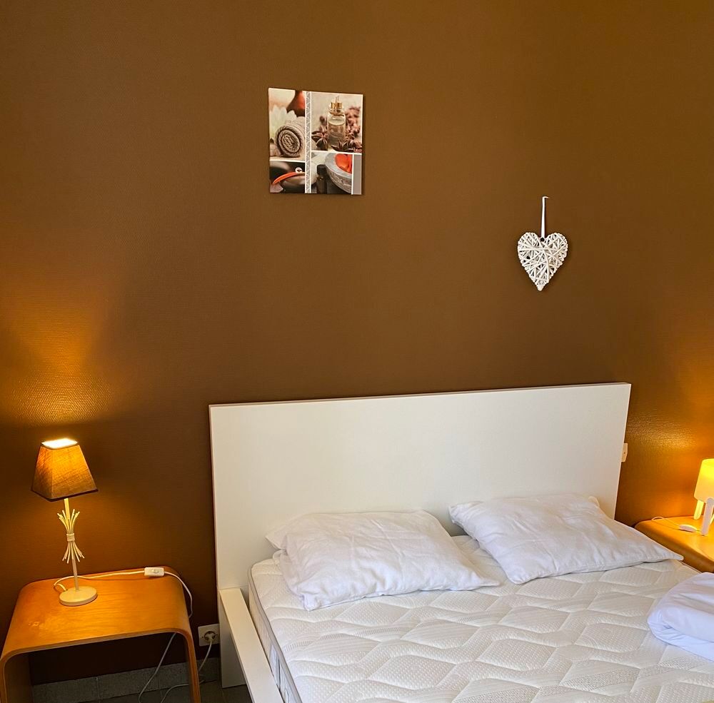 Location Appartement T2 Bis MEUBLÉ 55 m2 centre ville Libre de suite, à l'année. Les sables-d'olonne
