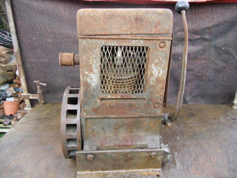ancien moteur bernard , type k2 des ann�es 1930 a magneto 150 Beaune (21)