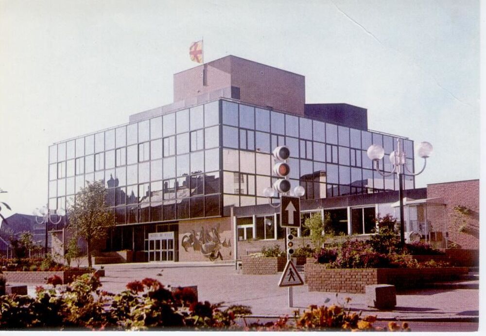 Carte postale Denain mairie/h&ocirc;tel de ville 