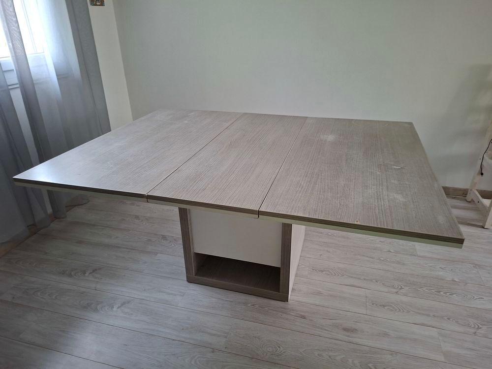 Table carr&eacute;e extensible - style contemporain Meubles