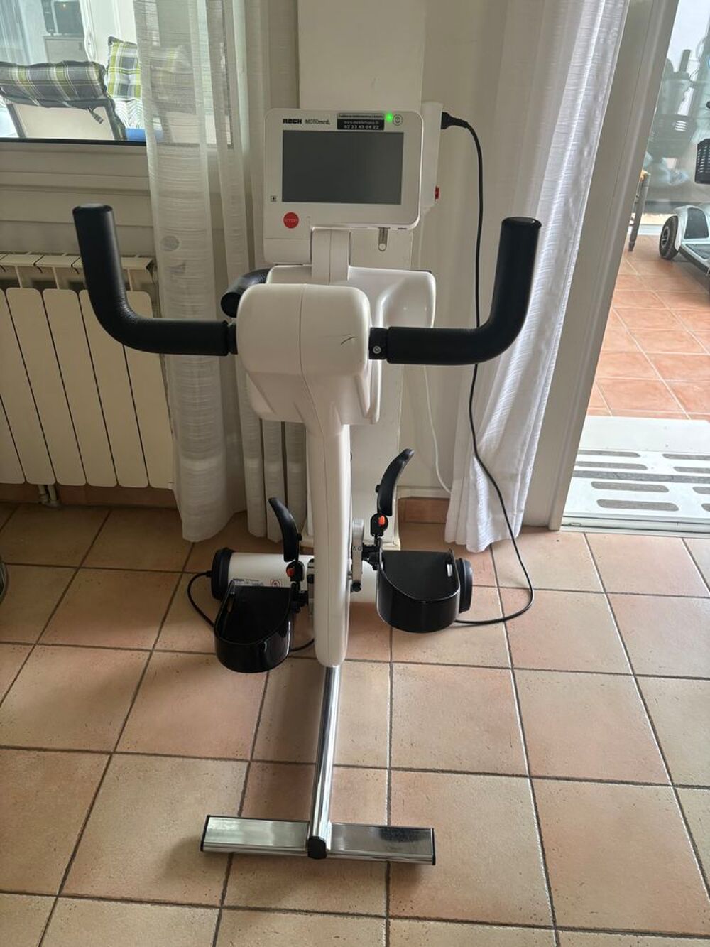 V&eacute;lo de kin&eacute; &eacute;lectrique Sports