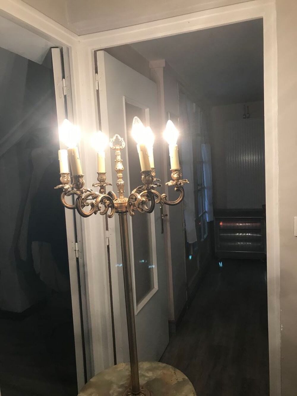 Lampadaire en bronze et marbre Décoration