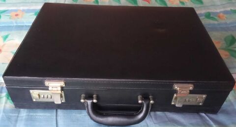 attaché-case 35 36500 Buzanais