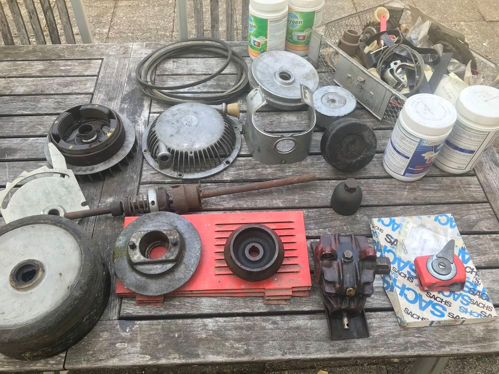 Tondeuse Wolf RT 56+ lot complet de pi&egrave;ces Jardin