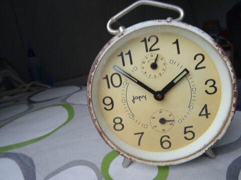 réveil  ancien japy 8 Merville (59)