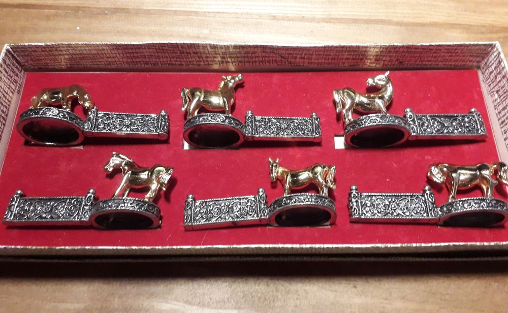 Coffret de 6 porte-couvert chevaux sur socle Décoration