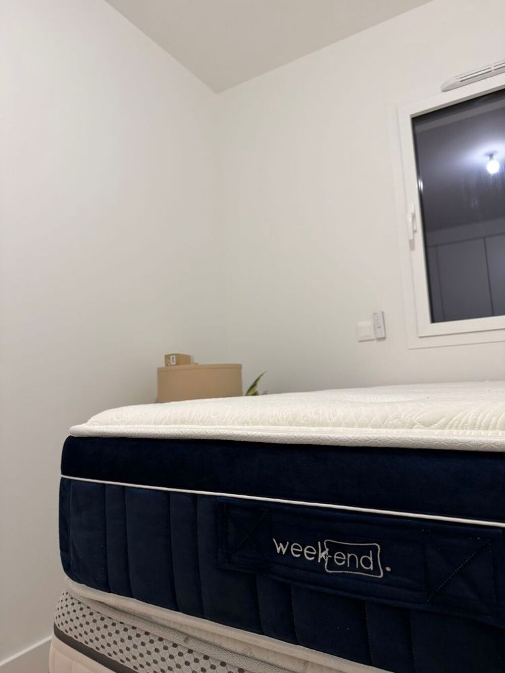 Lit 2 personnes - Matelas 160x200 - Sommier Tapissier 2x80x200 Meubles