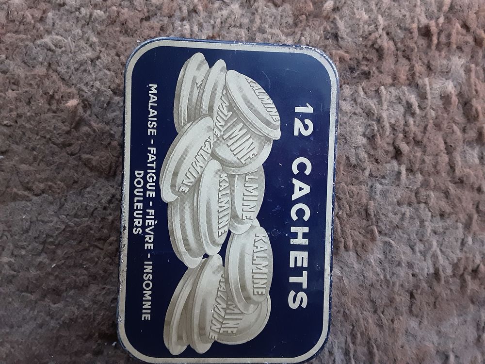 Lot de 7 bo&icirc;tes Publicitaires M&eacute;tal et bois; B&ecirc;tise de Cambr 