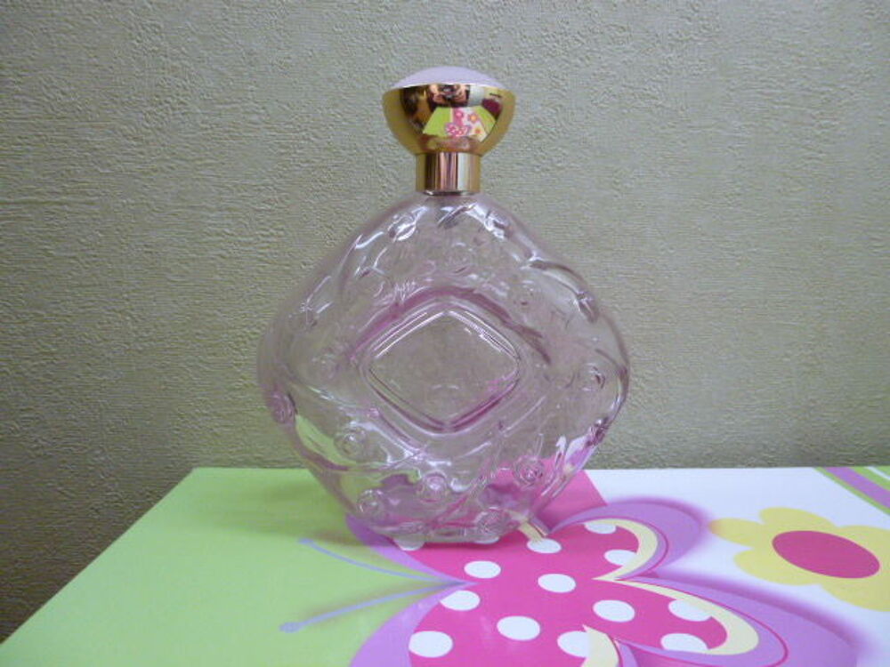 Flacons de parfums anciens
