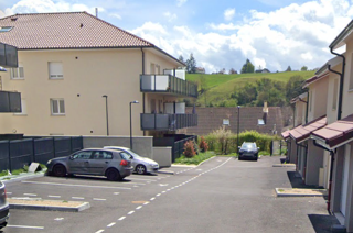 Location Parking/Garage garages spacieux de 14 à 22 m² Saint-clair-de-la-tour
