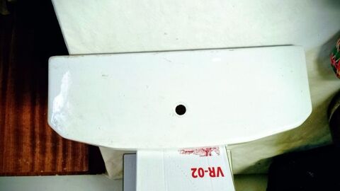 Couvercle pour r�servoir de chasse de W.C  Actibloc Ideal St 10 Eauze (32)