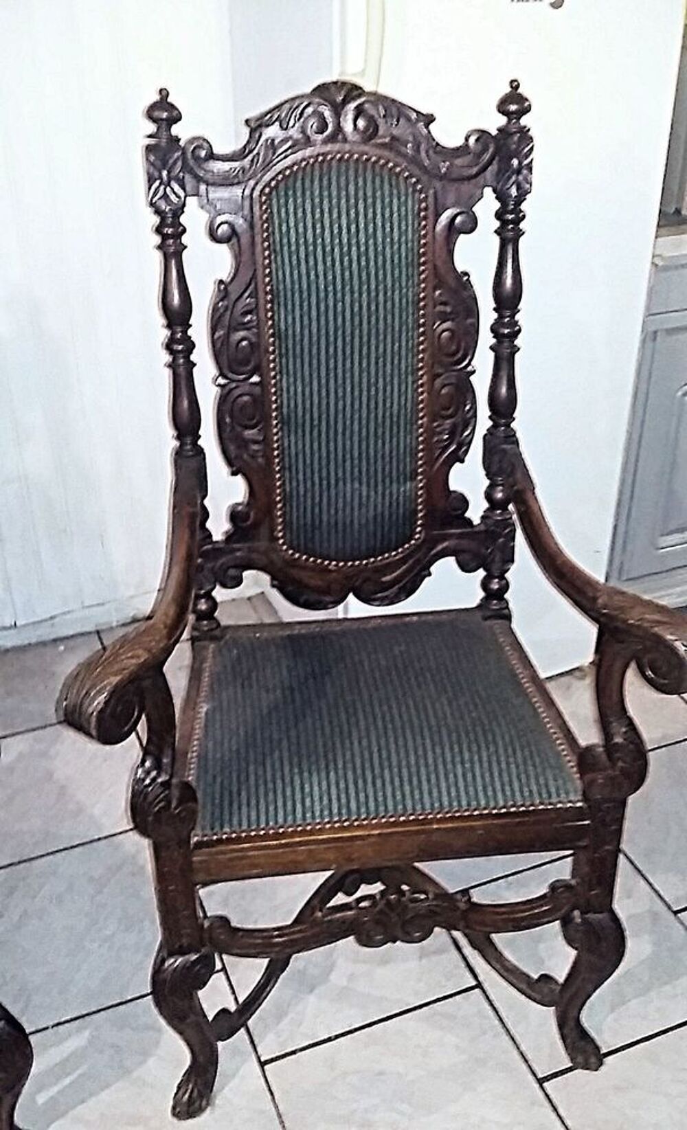 2 fauteuils Henri ll 
H 119 cm
larg. 65 cm
profond 56 cm
Meubles