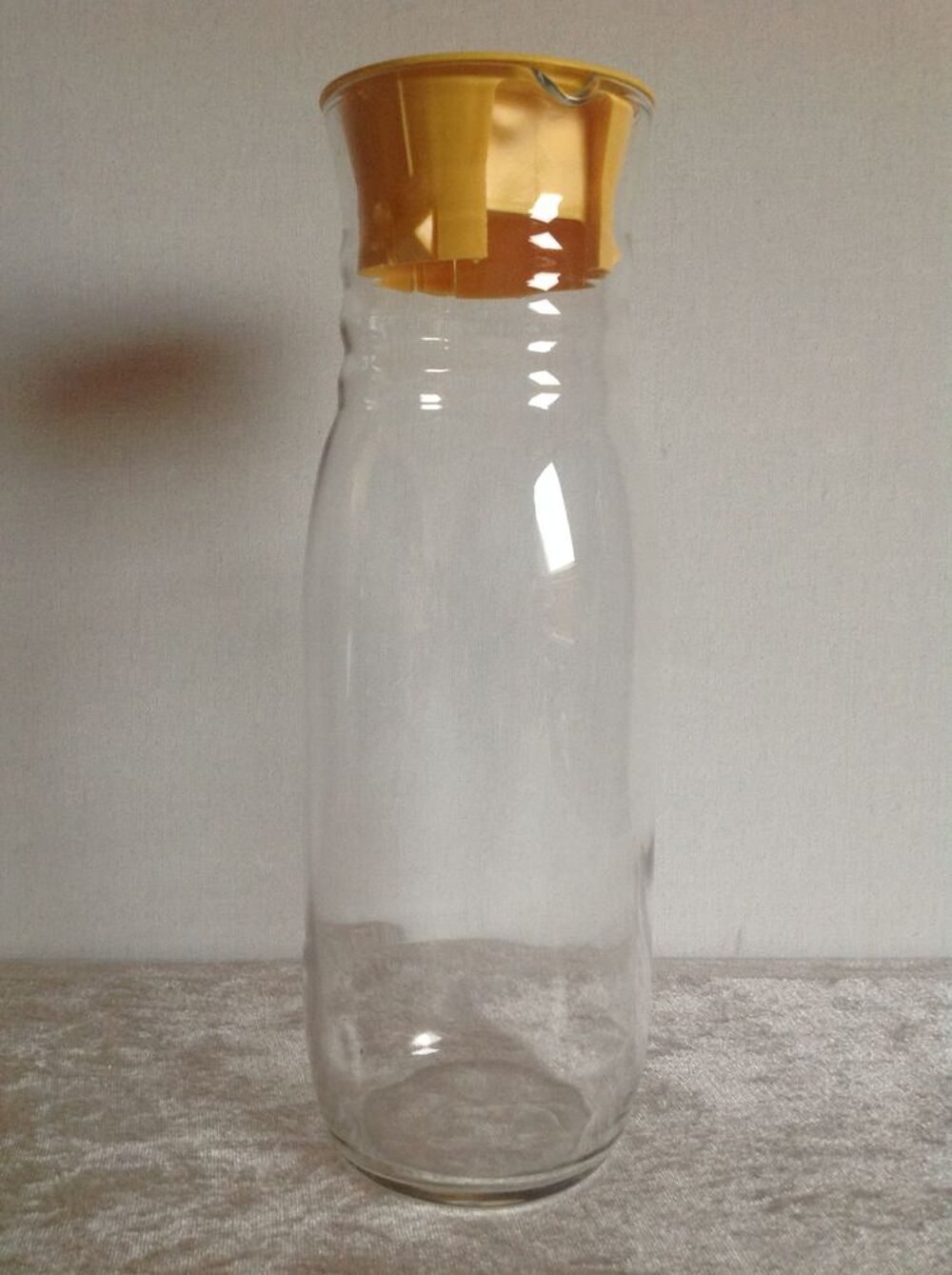 BOUTEILLE PICHET CARAFE EN VERRE BEC VERSEUR Envoi Possible
Cuisine