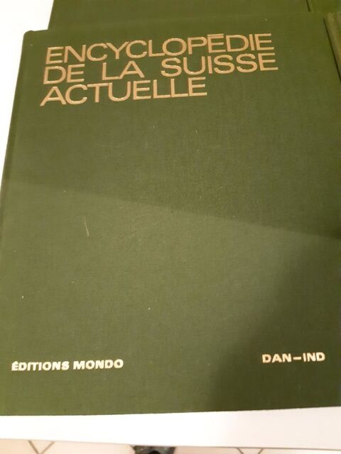 Lot de 4 encyclop�dies neuves sur la suisse 10 Montb�liard (25)