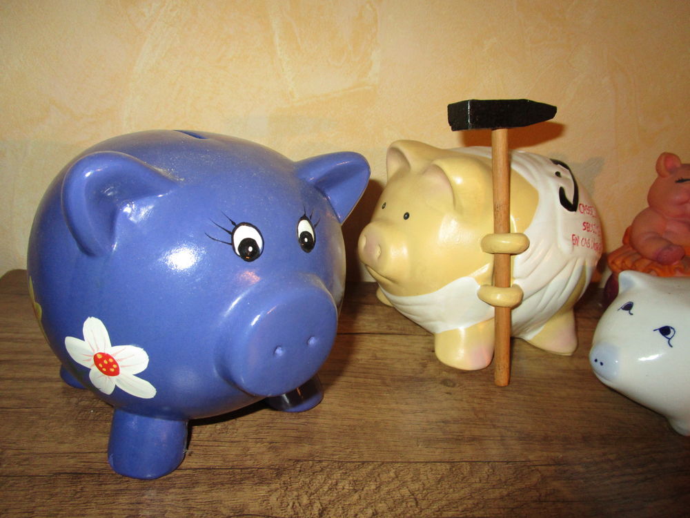 lot figurines cochon coquetier bougie porcelaine 