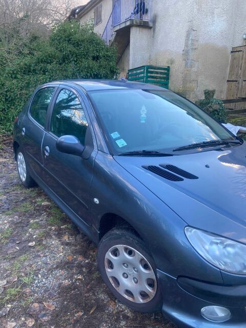 Peugeot 206 en très bon état