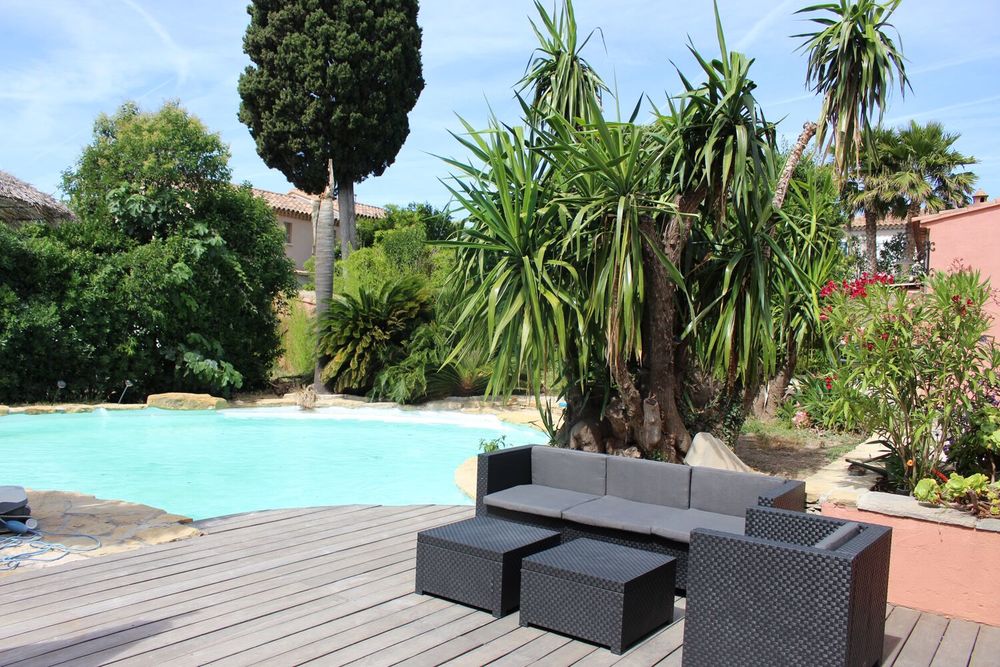   Villa familiale avec grande piscine à Six-Fours-les-Plage Provence-Alpes-Côte d'Azur, Six-Fours-les-Plages (83140)