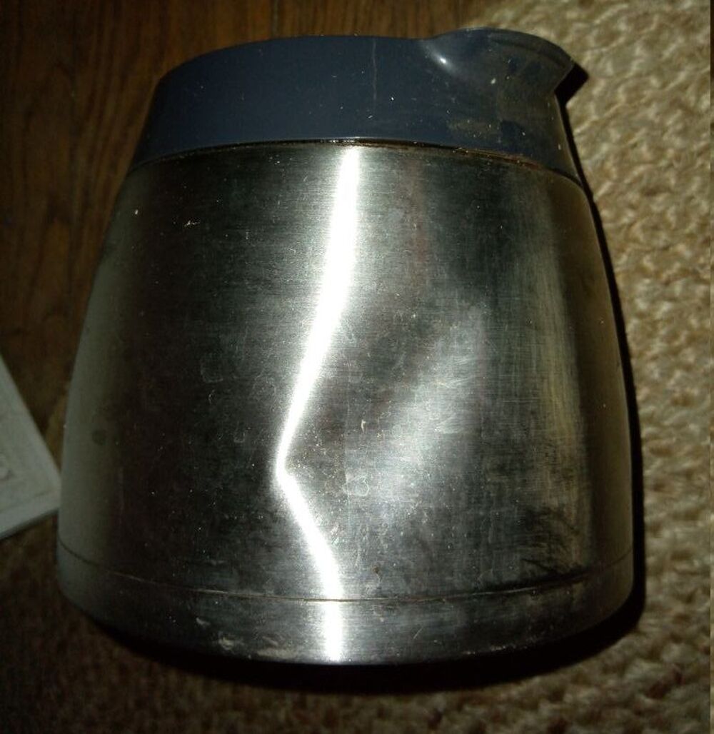 Cafeti&egrave;re Electrolux avec thermos Electroménager