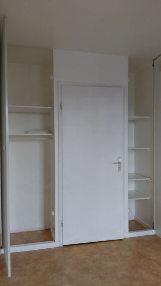  Appartement � louer 1 pi�ce 30 m� Thiais