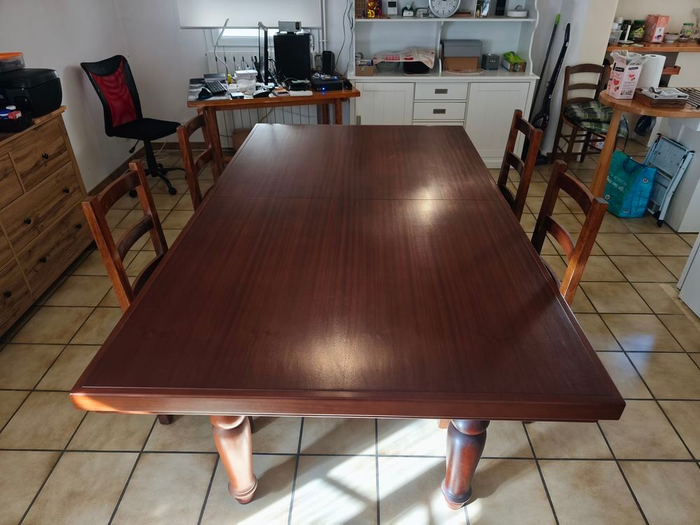 TABLE - BILLARD et 4 chaises Meubles