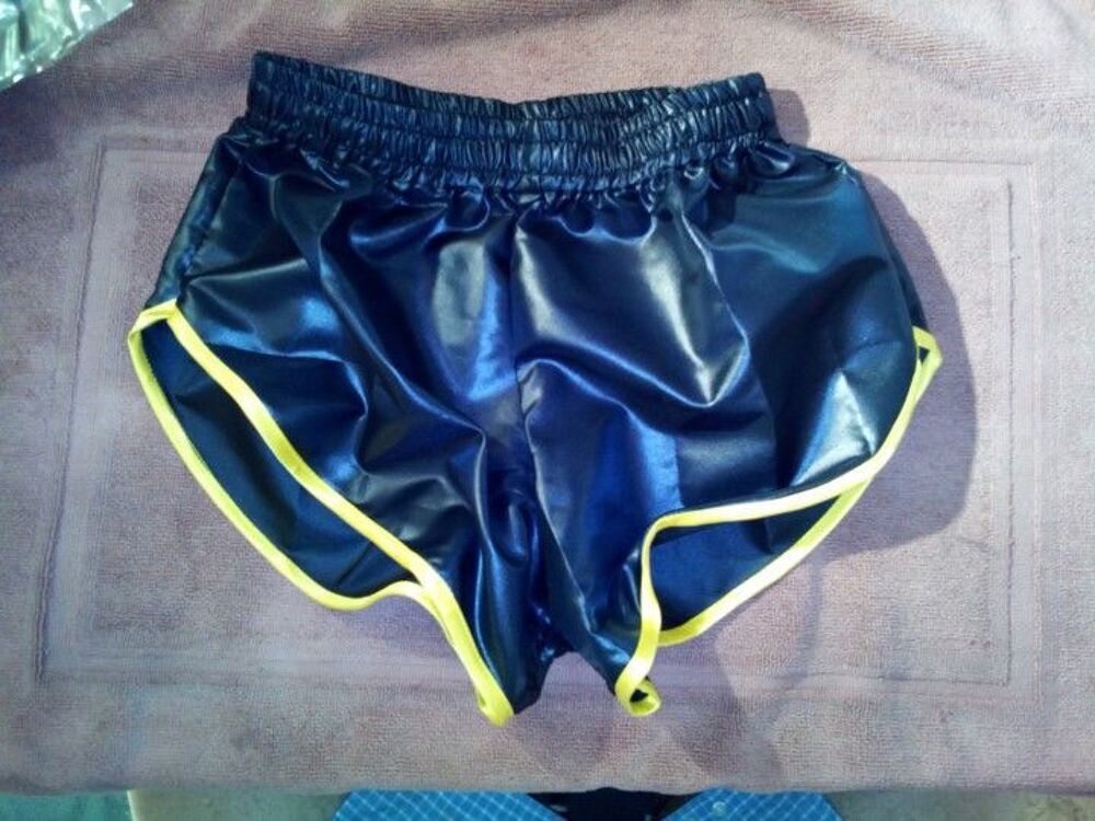 Short Nylon Polyamide Noir/Jaune Vintage S 40 D3 30in Vêtements