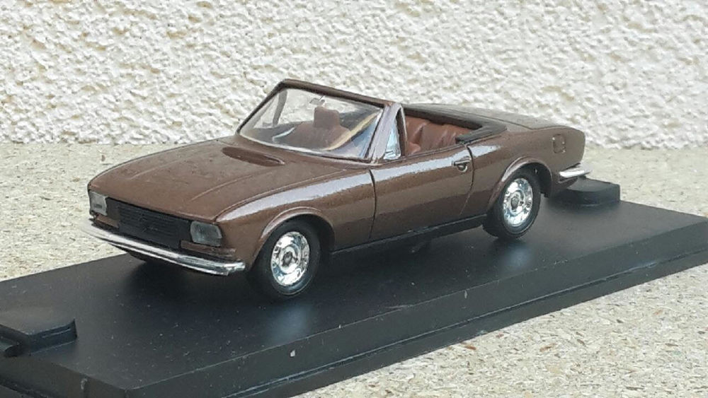 Peugeot 504 coup&eacute; (r&eacute;sine) 