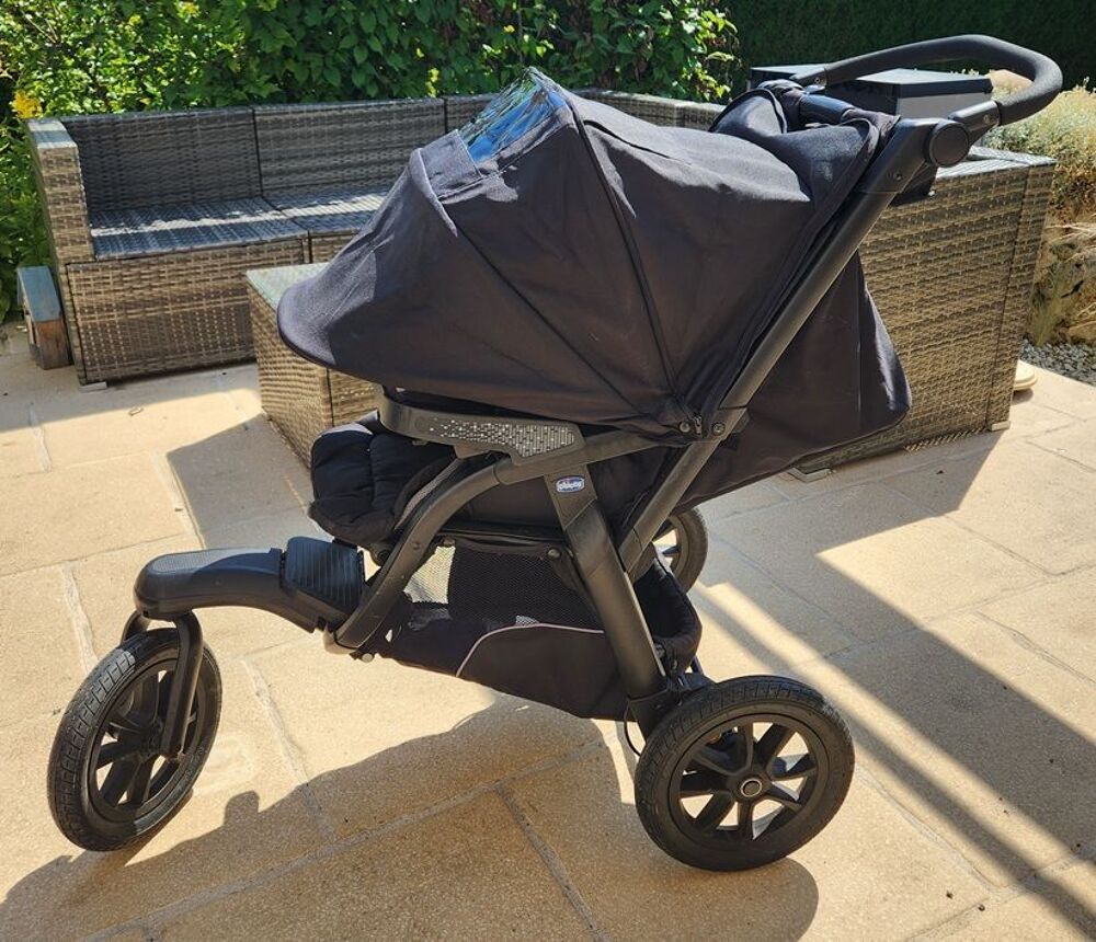 Poussette Chicco Activ3 pliante Puériculture