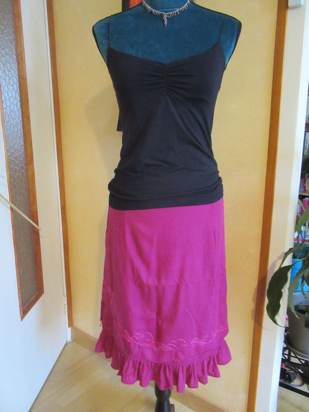 Jupe fuschia - Taille M Vtements