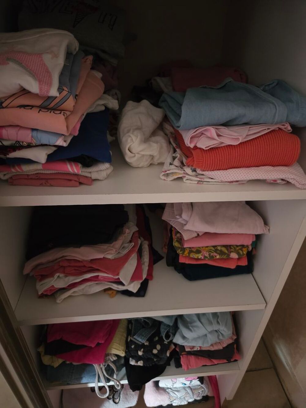 Lot de 12 v&ecirc;tements fille ? taille 8 ans Vêtements enfants
